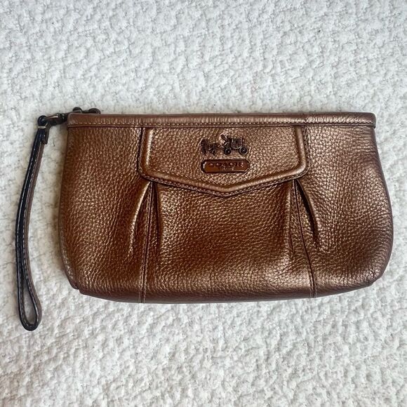 Coach Bronze Copper Madison Pebbled Leather Clutch Wristlet 43225 No Hang Tag - Picture 1 of 13